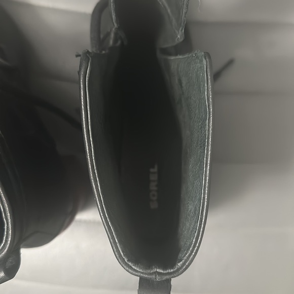 Sorel Margo Low Lace Ankle Boot Size 8.5 Red Heel - Picture 9 of 10